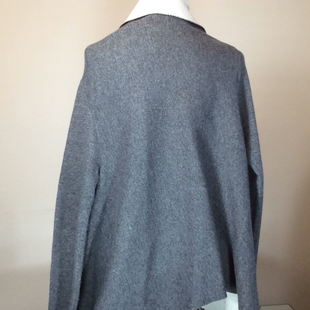 Sweater Cape - Picture 2 of 6